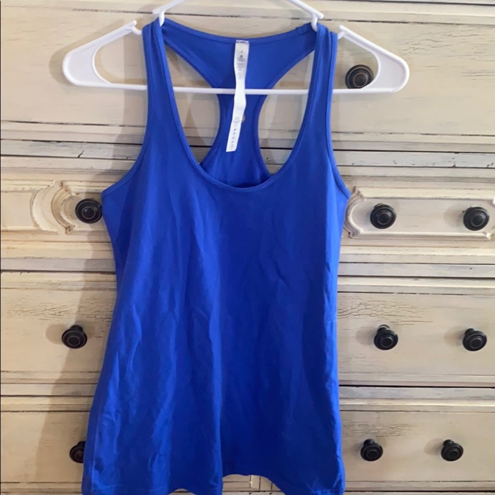 Lululemon tank